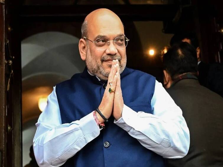 Union home minister amit shah birthday today pm modi wishes Amit Shah Birthday: பயோ-கெமிஸ்ட்ரி பட்டதாரி முதல் உள்துறை அமைச்சர் வரை..! 59 வயதில் அடியெடுத்து வைக்கும் அமித்ஷா..!