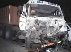 Rewa Accident: रीवा में भीषण सड़क हादसा, 3 गाड़ियों की टक्कर में 15 जिंदगियां खत्म, हैदराबाद से गोरखपुर जा रही थी बस