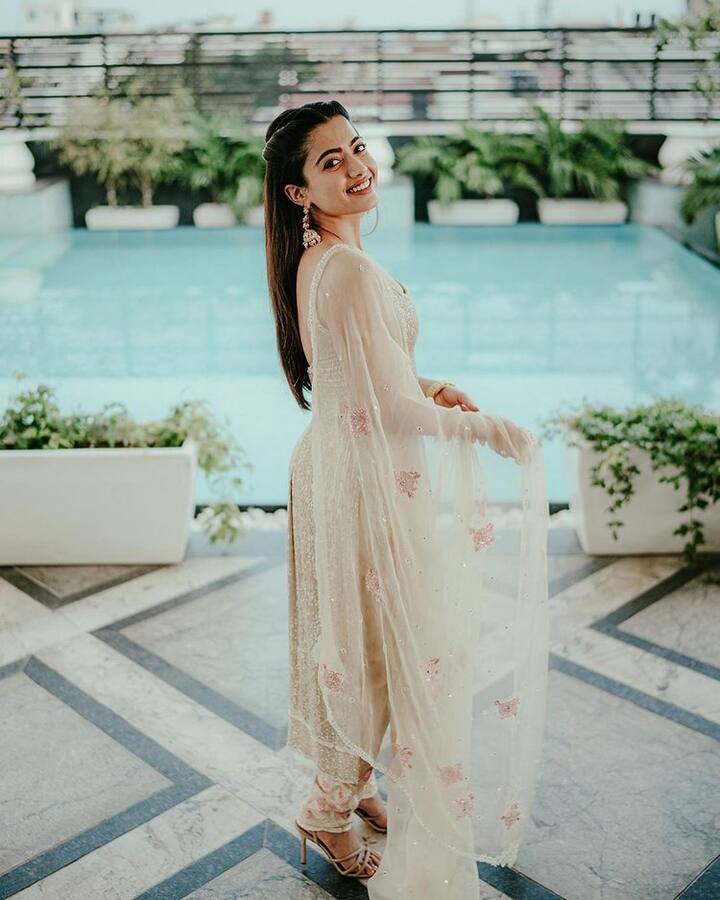 రష్మిక మందన్నా లేటెస్ట్ ఫొటోలు (Photo Courtesy: Rashmika Instagram)