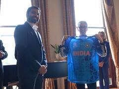 T20 World Cup 2022: विक्टोरिया की गवर्नर को कप्तान रोहित शर्मा ने गिफ्ट की टीम इंडिया की जर्सी, देखें पूरा वीडियो