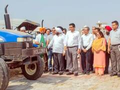 ਪਰਾਲੀ ਸਾੜਨ ਤੋਂ ਰੋਕਣ ਲਈ ਸਰਕਾਰ ਦਾ ਉਪਰਾਲਾ, ਕਿਸਾਨਾਂ ਨੂੰ ਦਿੱਤੀਆਂ 6 ਸੁਪਰਸੀਡਰ ਮਸ਼ੀਨਾਂ