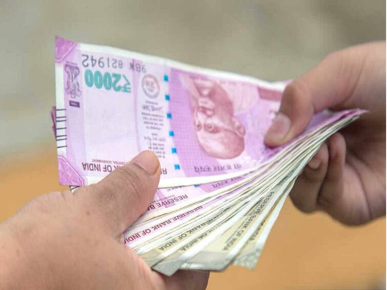 Diwali 2022: 5 simple ways to save money this festive season Diwali : தீபாவளி பண்டிகையின்போது செலவுகளை கட்டுக்குள் வைப்பது எப்படி? எளிய வழிகள்