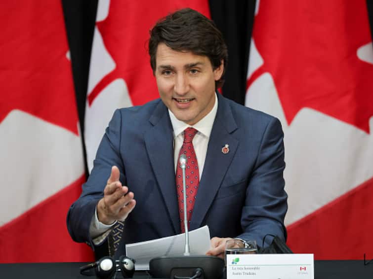 Canada Justin Tredeau Handgun Sale Purchase Transfer National Freeze Control Gun Violence 'One Life Taken By Gun Violence Is One Too Many,' Says Trudeau As Canada's Ban On Handgun Sale Comes Into Effect