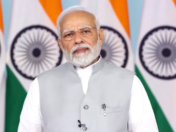 PM Modi greets countrymen on Dhanteras said Greetings on the auspicious occasion of Dhanteras Dhanteras 2022: पीएम मोदी ने धनतेरस पर देशवासियों को दी बधाई, कहा- 'समाज में धन सृजन की भावना पनपती रहे'
