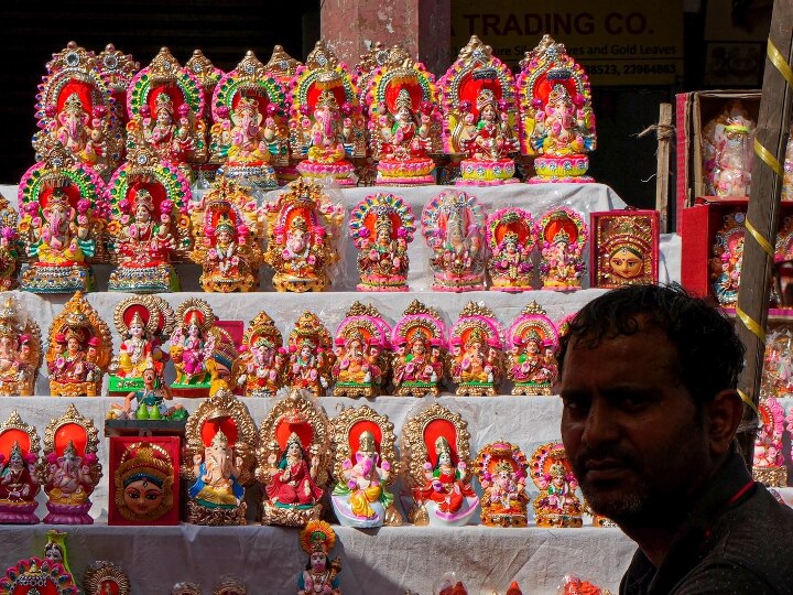 Dhanteras 2022: दीपावली से पहले बाजार में लौटी रौनक, धनतेरस पर लोगों ने यूपी से तमिलनाडु तक जमकर की खरीदारी