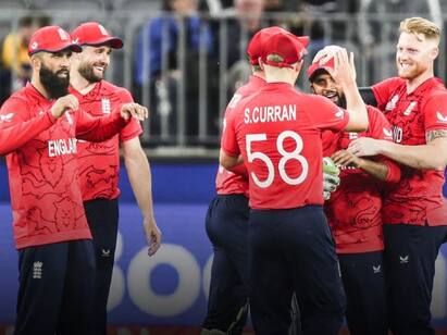 England vs Afghanistan Sam Curran sizzles with fifer as ENG thump AFG டி 20 உலகக்கோப்பை.. தெறிக்கவிட்ட சாம் கரன்.. இங்கிலாந்து அபார வெற்றி