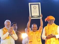 अयोध्या में 15.76 लाख दीयों से रोशन हुआ सरयू नदी का तट, गिनीज बुक ऑफ वर्ल्ड रिकॉर्ड में नाम दर्ज