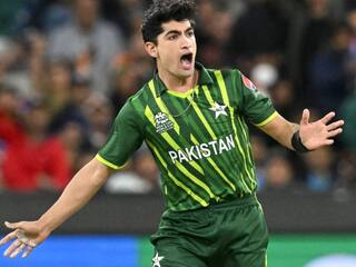 IND vs PAK T20 Worldcup: ராகுல், ரோகித், சூர்யகுமார் யாதவ் அவுட்..! அடுத்தடுத்து விக்கெட்டுகள்..! இந்திய ரசிகர்கள் கவலை..