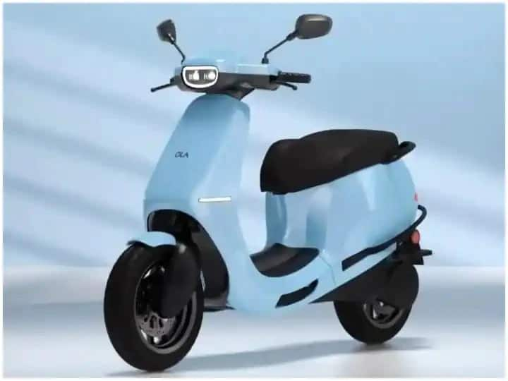 Ola Electric Scooter: এর আগে ওলা এস১ এবং ওলা এস১ প্রো- এই দুই ইলেকট্রিক স্কুটার লঞ্চ হয়েছিল। এবার সেই তালিকায় যুক্ত হল ওলা এস১ এয়ার ইলেকট্রিক স্কুটার।