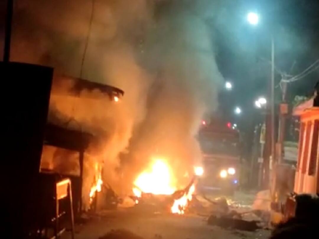 கோவையில் சிலிண்டர் வெடித்ததில் வெடித்து சிதறிய கார் ; ஒருவர் உயிரிழப்பு.. நடந்தது என்ன?