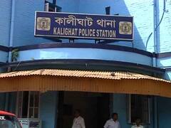 বাড়ির সামনে মাদকের আসর, প্রতিবাদ করায় বাড়িতে ঢুকে মারধরের অভিযোগ, গ্রেফতার ৩