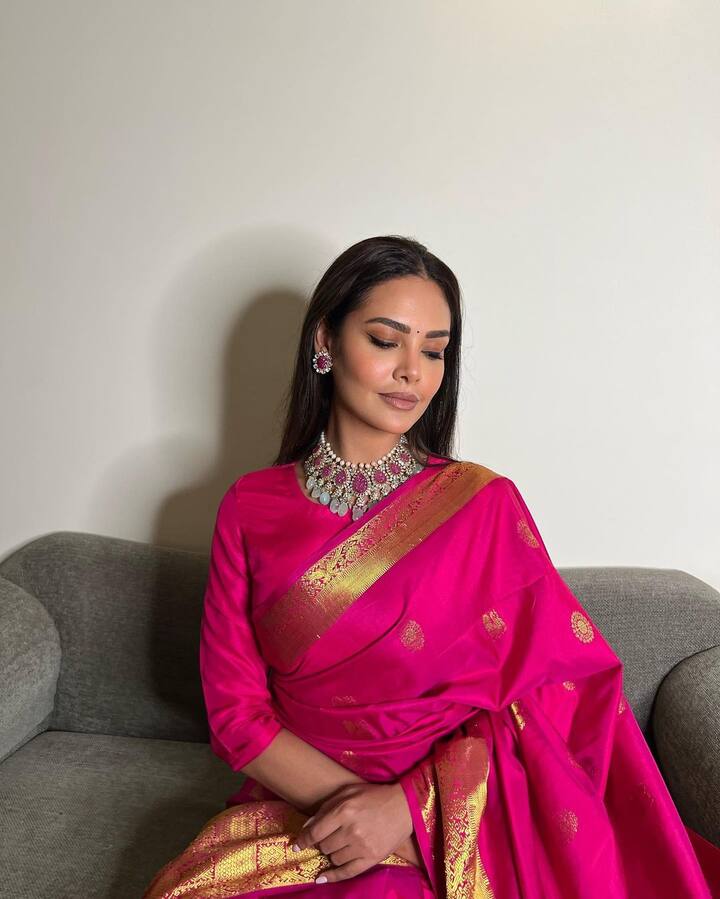 बॉलिवूड अभिनेत्री ईशा गुप्ता निःसंशयपणे खूप कमी चित्रपटांचा भाग बनली आहे, परंतु असे असूनही ती चर्चेत राहते.  (फोटो सौजन्य :egupta/इंस्टाग्राम)