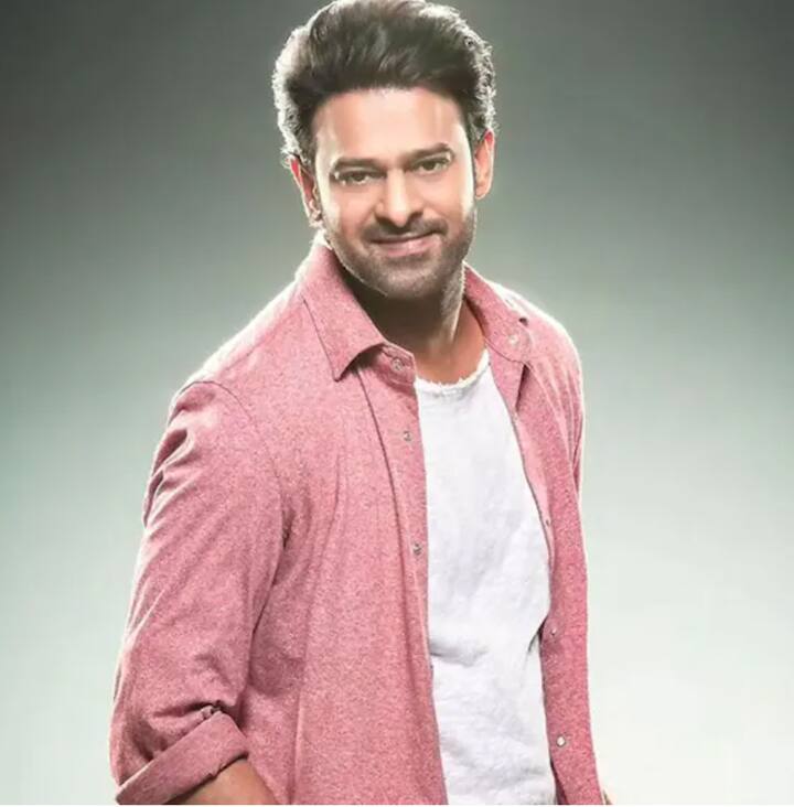 ਸ਼ਾਹਰੁਖ ਖਾਨ ਅਤੇ ਸਲਮਾਨ ਖਾਨ ਬਾਲੀਵੁੱਡ ਇੰਡਸਟਰੀ ਵਿੱਚ ਪ੍ਰਭਾਸ ਦੇ ਪਸੰਦੀਦਾ ਅਦਾਕਾਰ ਹਨ। ਇਸ ਦੇ ਨਾਲ ਹੀ ਰੌਬਰਟ ਡੀਨੀਰੋ ਹਾਲੀਵੁੱਡ ਫਿਲਮਾਂ ਵਿੱਚ ਉਨ੍ਹਾਂ ਦੇ ਪਸੰਦੀਦਾ ਅਦਾਕਾਰ ਹਨ। ਅਦਾਕਾਰਾ ਦੀ ਗੱਲ ਕਰੀਏ ਤਾਂ ਆਲੀਆ ਭੱਟ ਅਤੇ ਦੀਪਿਕਾ ਪਾਦੁਕੋਣ ਪ੍ਰਭਾਸ ਦੀਆਂ ਪਸੰਦੀਦਾ ਅਭਿਨੇਤਰੀਆਂ ਹਨ।