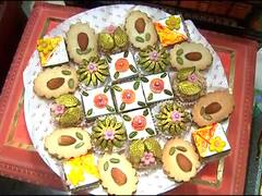 सुवर्ण मिठाईचे खवय्यांना आकर्षण, एक नगासाठी मोजवे लागतात तब्बल दोन हजार रूपये