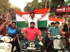 PHOTO : भारताचा पाकिस्तानवर विराट विजय; राज्यभरात जल्लोष