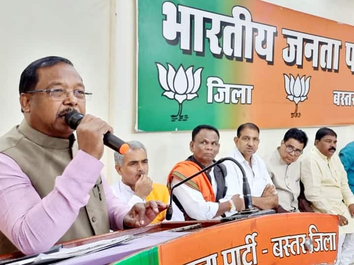 Chhattisgarh Politics BJP leaders Meeting With workers in Bastar for Chhattisgarh Assembly Elections ANN Chhattisgarh Politics: छत्तीसगढ़ में विधानसभा चुनाव की तैयारी में जुटी बीजेपी, चलाएगी डोर टू डोर अभियान