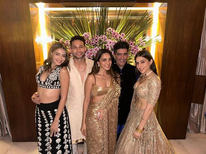 Manish Malhotra Diwali Party: અંબાણી પરિવારની વહુ શ્લોકા મહેતાથી લઈને બોલિવૂડની હસ્તીઓ મનિષ મલ્હોત્રાની દિવાળી પાર્ટીમાં એકત્ર થઈ હતી. અહીં જુઓ પાર્ટીની અંદરની તસવીરો.