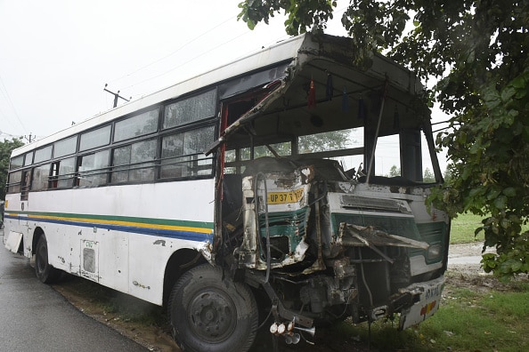 Delhi - Jaipur Accident : டெல்லி ஜெய்ப்பூர் நெடுஞ்சாலை விபத்து.. ஒருவர் மரணம்.. 15 பேர் படுகாயம்.. என்ன நடந்தது?