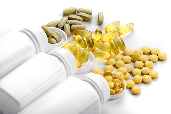 Health News How do supplements affect the human bodys organs What should you know before taking supplements Health News : सप्लिमेंट्स शरीराच्या अवयवांवर कसा परिणाम करतात? सप्लिमेंट घेण्यापूर्वी तुम्हाला 'हे' माहित असलं पाहिजे?