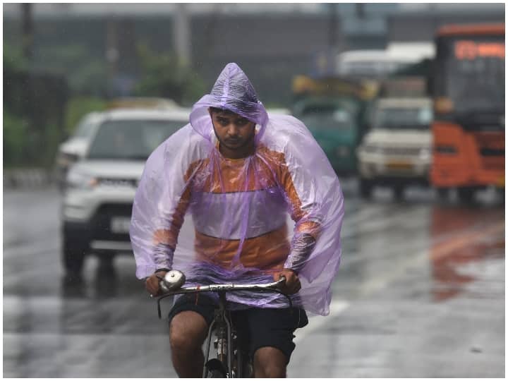 Diwali weather forecast today 24 october Heavy rain in bengal jharkhand north eastern states दिवाली पर उत्तर पूर्वी राज्यों में जमकर बरसेंगे बादल, बंगाल-झारखंड में बारिश के आसार, जानें मौसम का पूरा अपडेट