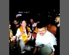 Sonakshi Sinha PHOTO: મોઢેરા સૂર્યમંદિરની મુલાકાતે 'દબંગ ગર્લ', સોનાક્ષીની એક ઝલક જોવા લોકોએ કરી પડાપડી