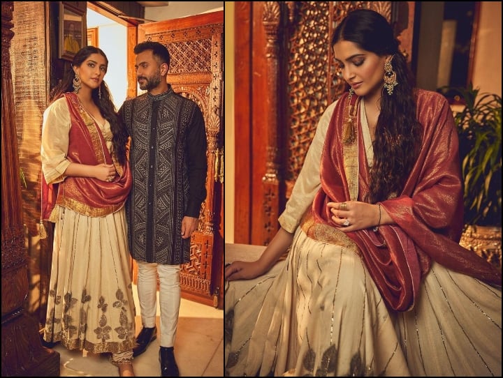 Sonam Kapoor Diwali Look : सोनम कपूर ने दिवाली के मौके पर पति आनंद के आहूजा के साथ अपनी कुछ तस्वीरें शेयर की हैं, जिनमें दोनों काफी प्यारे लग रहे हैं.