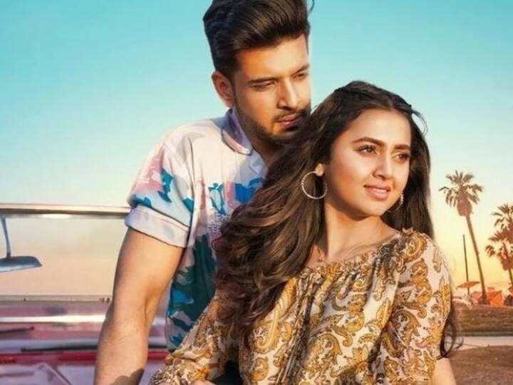 Tejasswi Prakash and Karan Kundrra, will be spending their first Diwali together. The couple got together in the Bigg Boss 15 house and have since been nicknamed as the most passionate couple in the industry. Both of them enthusiastically celebrated Ganesh Festival this year, and we have no doubt that Diwali will rank among their most treasured memories. (Image Source: Instagram)