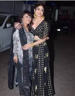 Diwali 2022 : ਸ਼ਿਲਪਾ ਸ਼ੈੱਟੀ ਦੀ ਪ੍ਰੀ-ਦੀਵਾਲੀ ਪਾਰਟੀ 'ਚ ਸ਼ਮਿਤਾ ਸ਼ੈੱਟੀ ਨੇ ਲੁੱਟੀ ਮਹਿਫ਼ਲ , ਕੱਪੜੇ 'ਤੇ ਖਰਚੇ ਇੰਨੇ ਪੈਸੇ