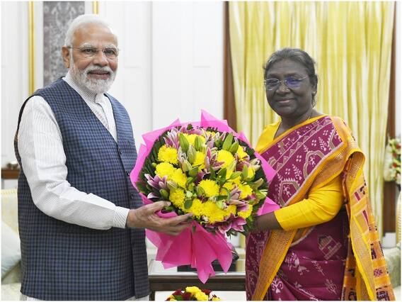 Diwali 2022: पीएम मोदी ने राष्ट्रपति और उपराष्ट्रपति से की मुलाकात, दिवाली की दी बधाई Diwali 2022: पीएम मोदी ने राष्ट्रपति और उपराष्ट्रपति से की मुलाकात, दिवाली की दी बधाई