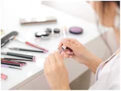 दिवाली के लिए ऐसे हों तैयार कि दोगुना हो जाएं आपका निखार, पढ़िए मेकअप टिप्स