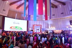 Muhurat Trading: মুহুরত ট্রেডিংয়ে ধনলক্ষ্মীর বর্ষা, আশীর্বাদ পেতে পৌঁছলেন 'সিঙ্ঘম'