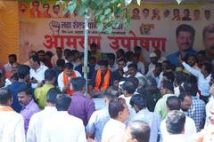 PHOTO: नुकसानभरपाईच्या मागणीसाठी आमदार कैलास पाटलांचे आमरण उपोषण