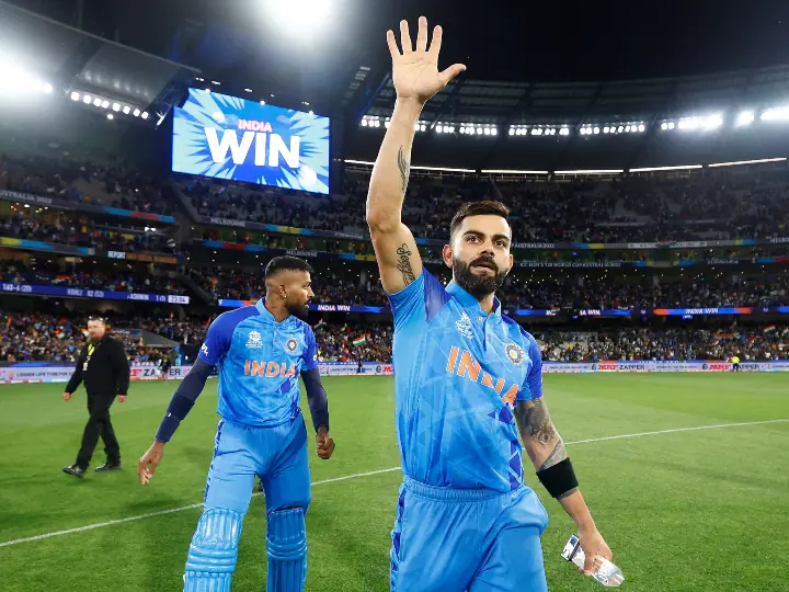 IND vs PAK: पाक को शिकस्त देने के बाद मेलबर्न स्टेडियम में 90 हजार से अधिक दर्शकों ने गाया ‘चक दे इंडिया’, देखिए खास मोमेंट्स