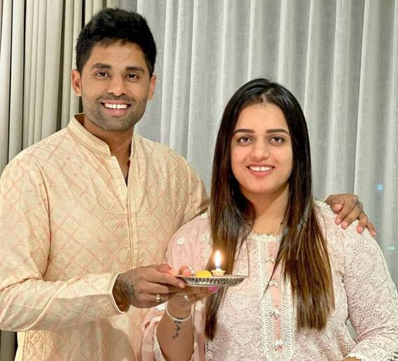 क्रिकेटर्सचं फॅमिलीसोबत दिवाळी सेलिब्रेशन