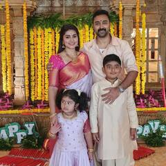 Celebrities Diwali : குடும்பத்தினருடன் தீபாவளி கொண்டாடும் பிரபலங்களின் செல்ல க்ளிக்ஸ்!