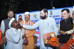 PHOTO : मुख्यमंत्र्यांच्या वर्षा निवासस्थानी शेतकऱ्यांसोबत दिवाळी साजरी