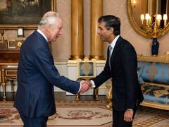 ঔপনিবেশিক ইতিহাসের ক্ষতে প্রলেপ! ঋষি সুনকের হাতে ব্রিটেনের শাসনভার, পৌরহিত্যে রাজা চার্লস