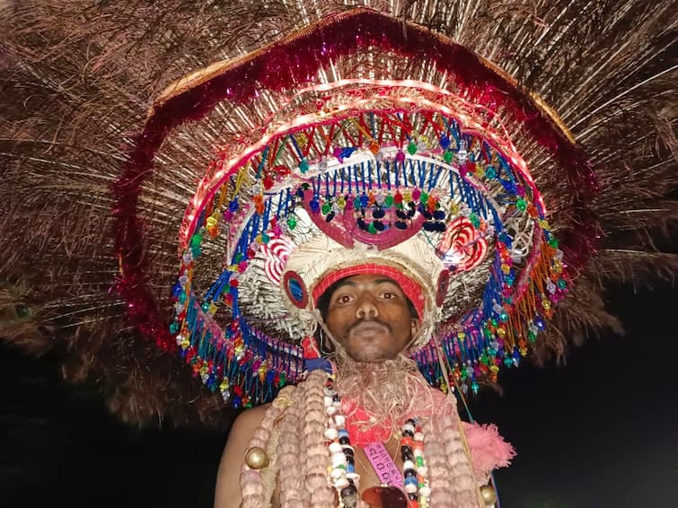 Adilabad Tribal Grandly Celebrated Dandari Festival Dandari Festival: ఘనంగా ఆదివాసీల దండారీ సంబురాలు, దేవుళ్లకు ఏం సమర్పిస్తారంటే?