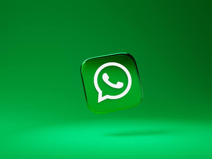 Whatsapp Down in across the world users cant use messing apps Whatsapp Down: मेसेज येईना का जाईना...व्हॉट्सअॅपची सेवा ठप्प, युजर्स 'मेटा'कुटीला