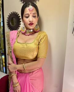 Monalisa Diwali Look: નૌલખો હાર પહેરી અપ્સરા લાગી મોનાલિસા