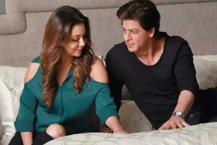 ਸ਼ਾਹਰੁਖ ਖਾਨ- ਗੌਰੀ ਖਾਨ ਲਵ ਸਟੋਰੀ: ਬਹੁਤ ਘੱਟ ਲੋਕ ਜਾਣਦੇ ਹਨ ਕਿ ਸ਼ਾਹਰੁਖ ਖਾਨ ਨੇ ਗੌਰੀ ਨਾਲ ਦੋ ਵਾਰ ਵਿਆਹ ਕੀਤਾ ਹੈ। ਪਹਿਲਾਂ ਦੋਹਾਂ ਨੇ ਵਿਆਹ ਕਰਵਾਇਆ ਅਤੇ ਫਿਰ ਸੱਤ ਫੇਰੇ ਲਏ।