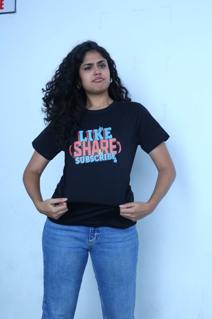 లైక్ షేర్ అండ్ సబ్‌స్క్రైబ్ సినిమాలో హీరోయిన్ గా ఫారియా Photo Credit: Faria Abdullah
