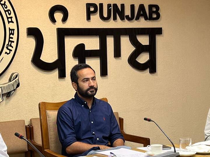 Gurmeet Singh Meet Hayer Said pollution level in Punjab reduced on Diwali Punjab: पंजाब के पर्यावरण मंत्री का दावा- दिवाली पर इस बार राज्य में प्रदूषण हुआ कम, AQI में सुधार