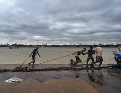 Cyclone Sitrang Live: चक्रवाती तूफान सितरंग का कहर, बांग्लादेश में 5 की मौत, बंगाल में बारिश शुरू और मेघालय में हाई अलर्ट