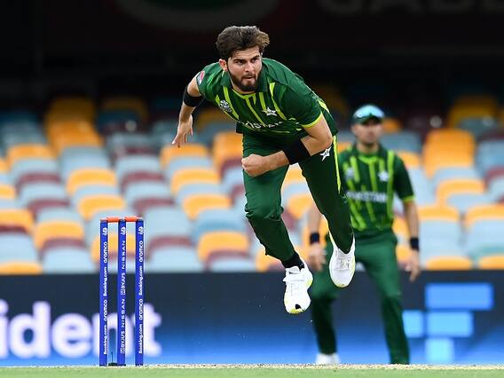 T20 World Cup 2022: क्या पूरी तरह से फिट नहीं हैं शाहीन शाह अफरीदी? खड़े हो रहे हैं गंभीर सवाल T20 World Cup 2022: क्या पूरी तरह से फिट नहीं हैं शाहीन शाह अफरीदी? खड़े हो रहे हैं गंभीर सवाल