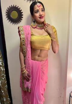 In Pics: 'ही नटली थटली जशी उमटली चांदणी रंगमहाली'; मोनालिसाची खास दिवाळी