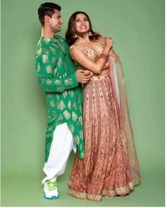 ਦੀਵਾਲੀ 'ਤੇ Ravi Dubey ਨੇ ਸਰਗੁਣ ਮਹਿਤਾ 'ਤੇ ਜਮ ਕੇ ਲੁਟਾਇਆ ਪਿਆਰ , ਸੋਸ਼ਲ ਮੀਡੀਆ 'ਤੇ ਸ਼ੇਅਰ ਕੀਤੀਆਂ ਤਸਵੀਰਾਂ