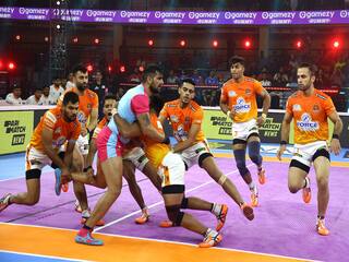 PKL 9: जयपुर पिंक पैंथर्स को हराकर पुनेरी पलटन ने हासिल की लगातार चौथी जीत, असलम ने लगाया सुपर 10