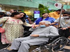 दिवाली की रात सिंगापुर से भारत लौटे लालू प्रसाद यादव, बेटी रोहिणी ने शेयर की ये तस्वीरें