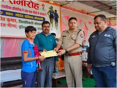 कुवैत में सिल्वर मेडल जीतकर कौशांबी लौटीं सुनीता, जिला प्रशासन ने किया जोरदार स्वागत